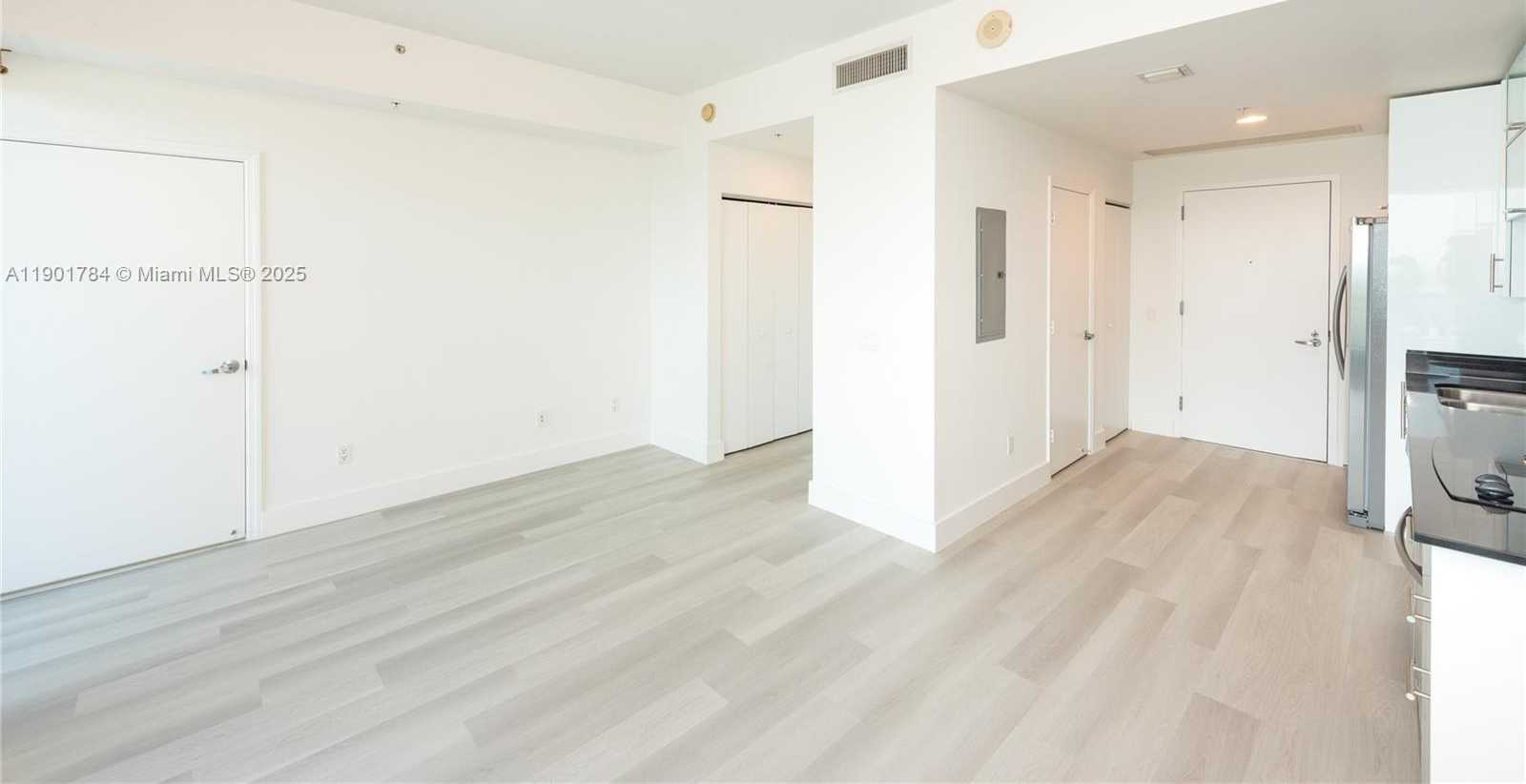 Small Image of 60 SOUTH WEST 13TH ST #2019, Miami Number 4