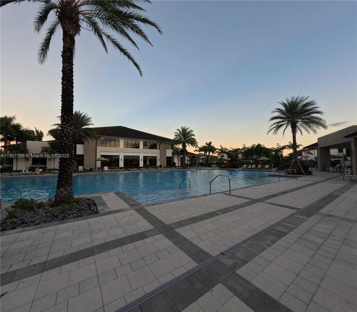 Small Image of 4256 NORTH WEST 83RD AVE, Doral Number 23