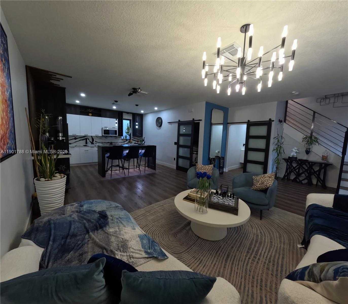 Small Image of 4256 NORTH WEST 83RD AVE, Doral Number 3