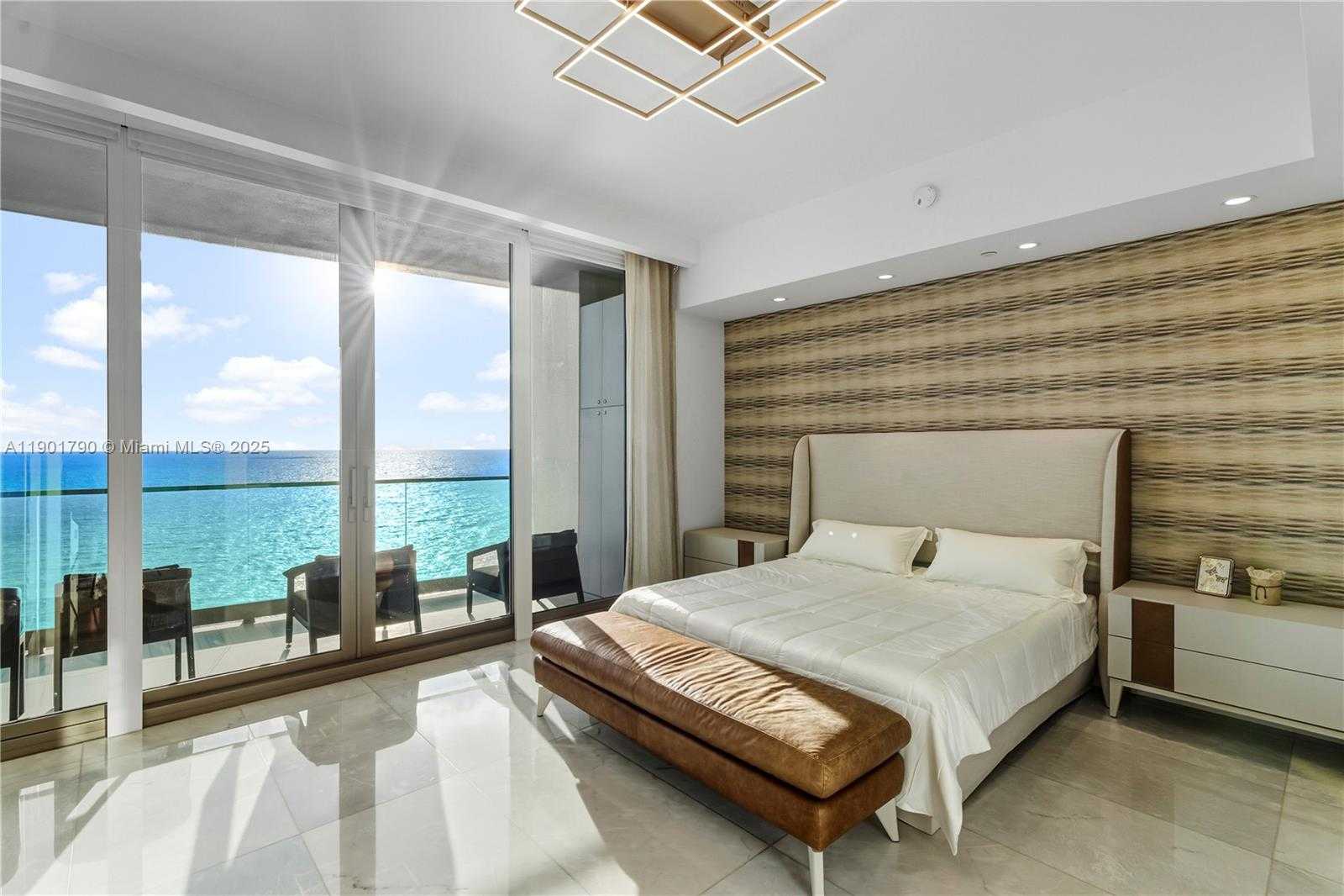 Imagen de Pequeño Objeto