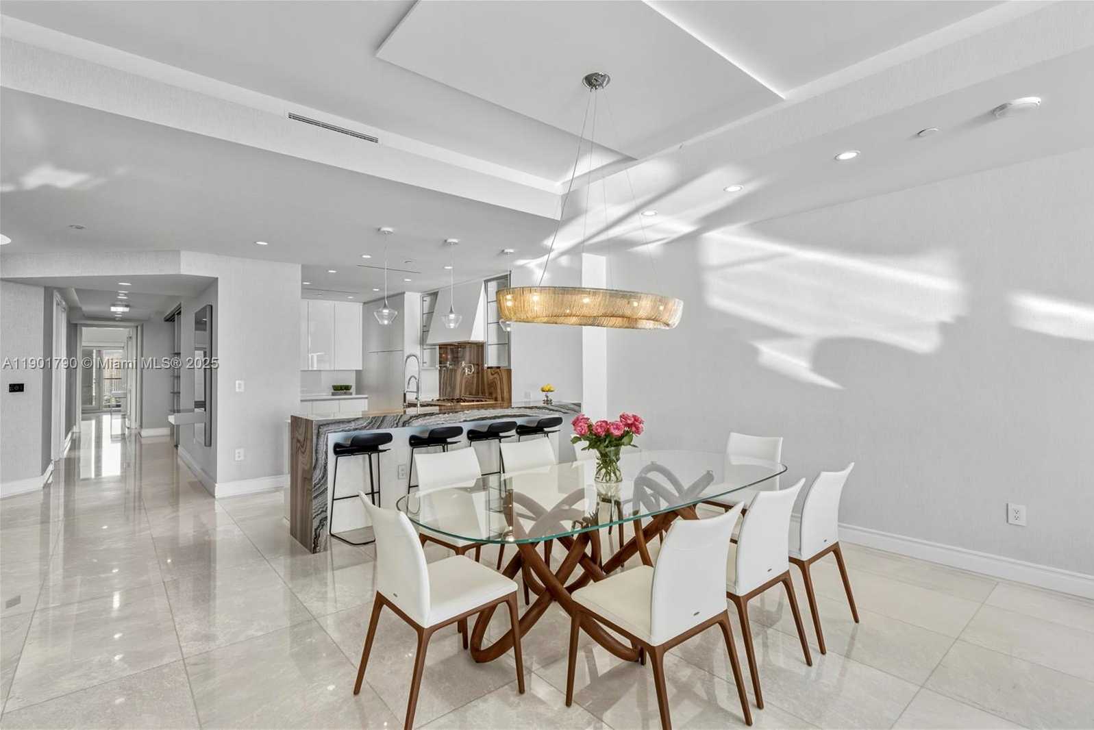 Imagen de Pequeño Objeto