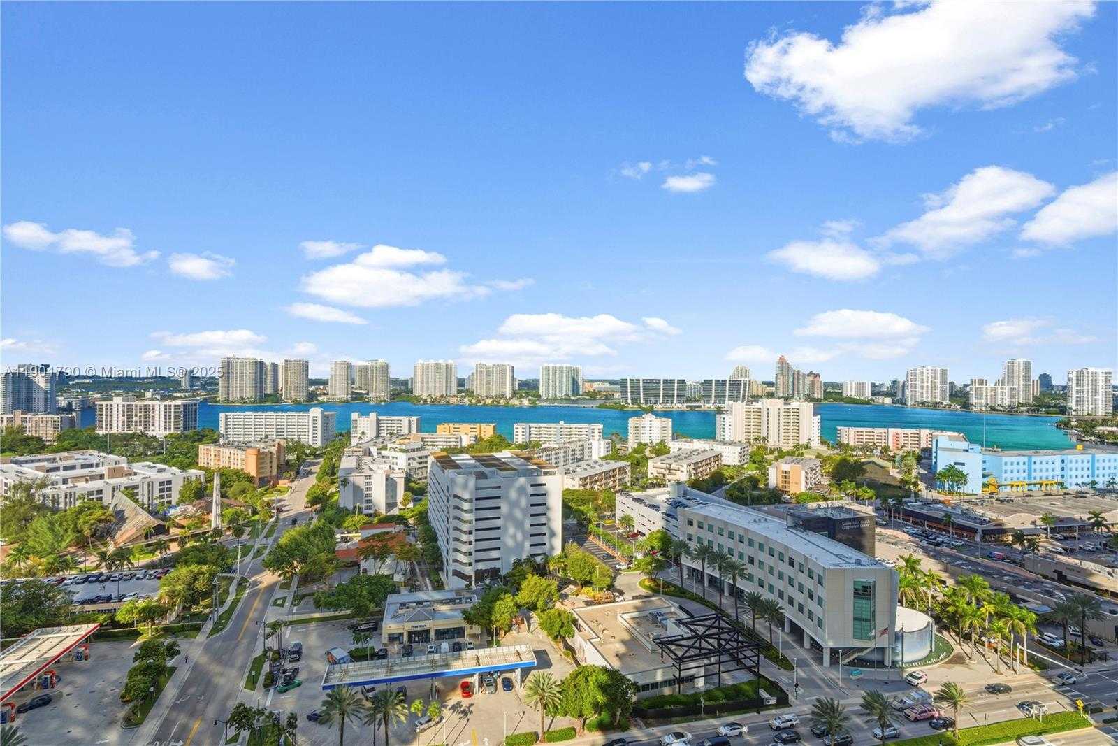 Imagen de Pequeño Objeto