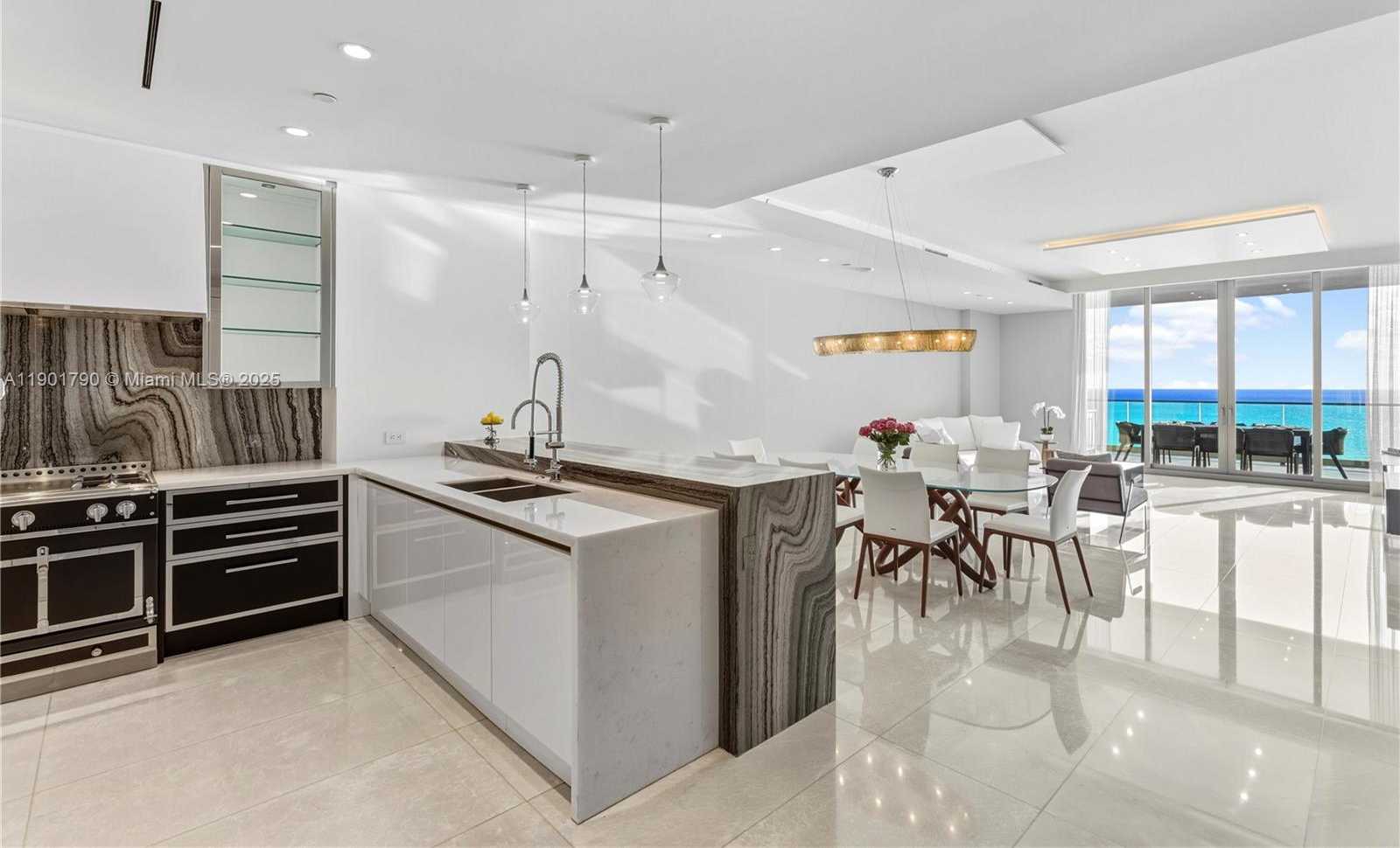 Imagen de Pequeño Objeto