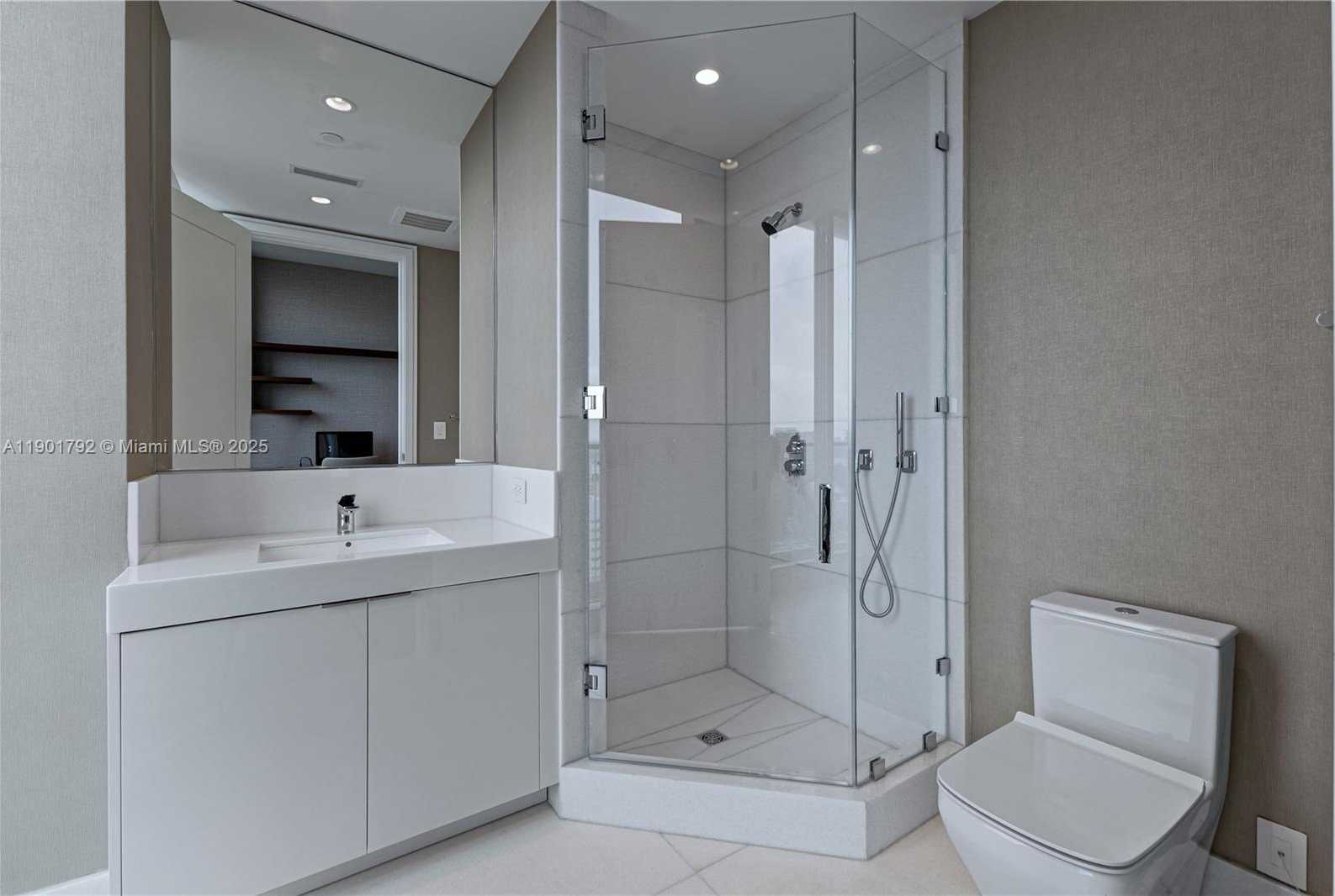 Small Image of 17975 COLLINS AVE #N-1602, Sunny Isles Beach Number 26