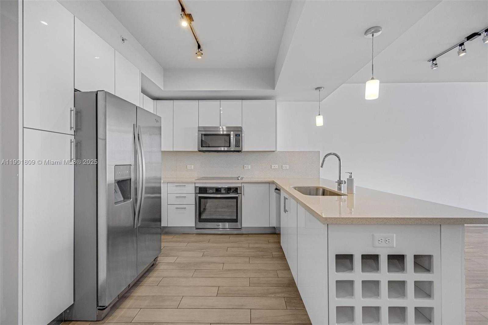 Small Image of 999 SOUTH WEST 1ST AVENUE #2509, Miami Number 12