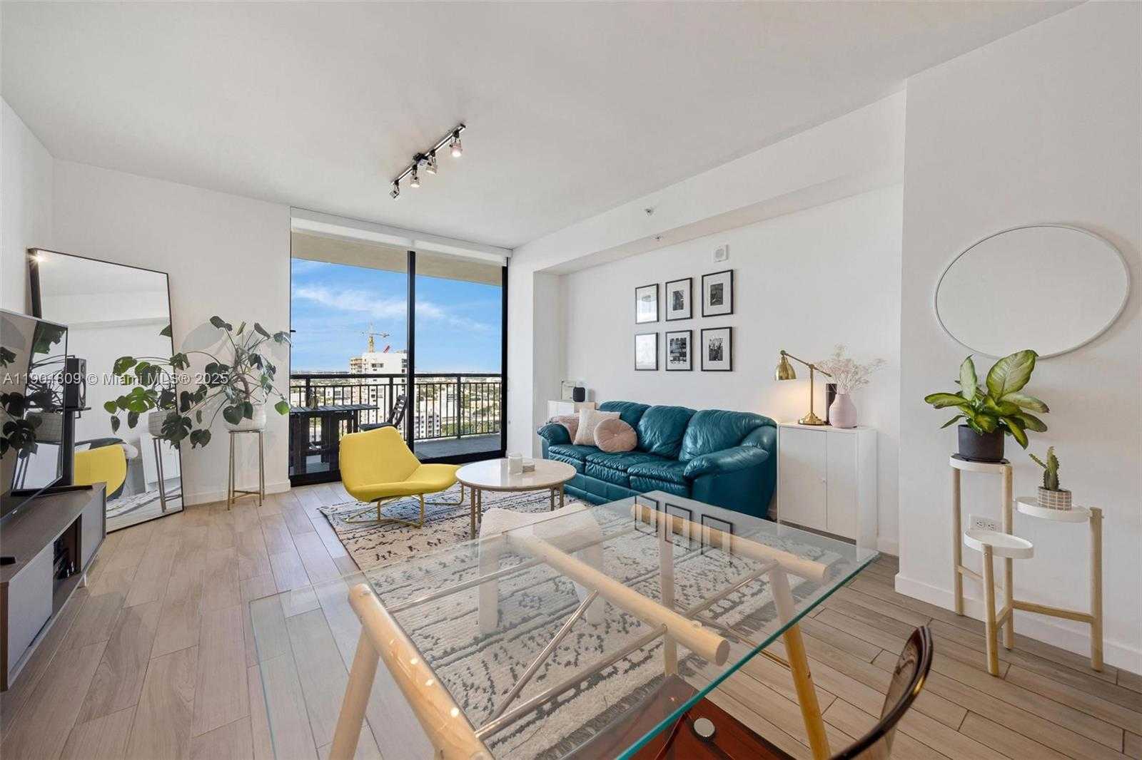 Small Image of 999 SOUTH WEST 1ST AVENUE #2509, Miami Number 9