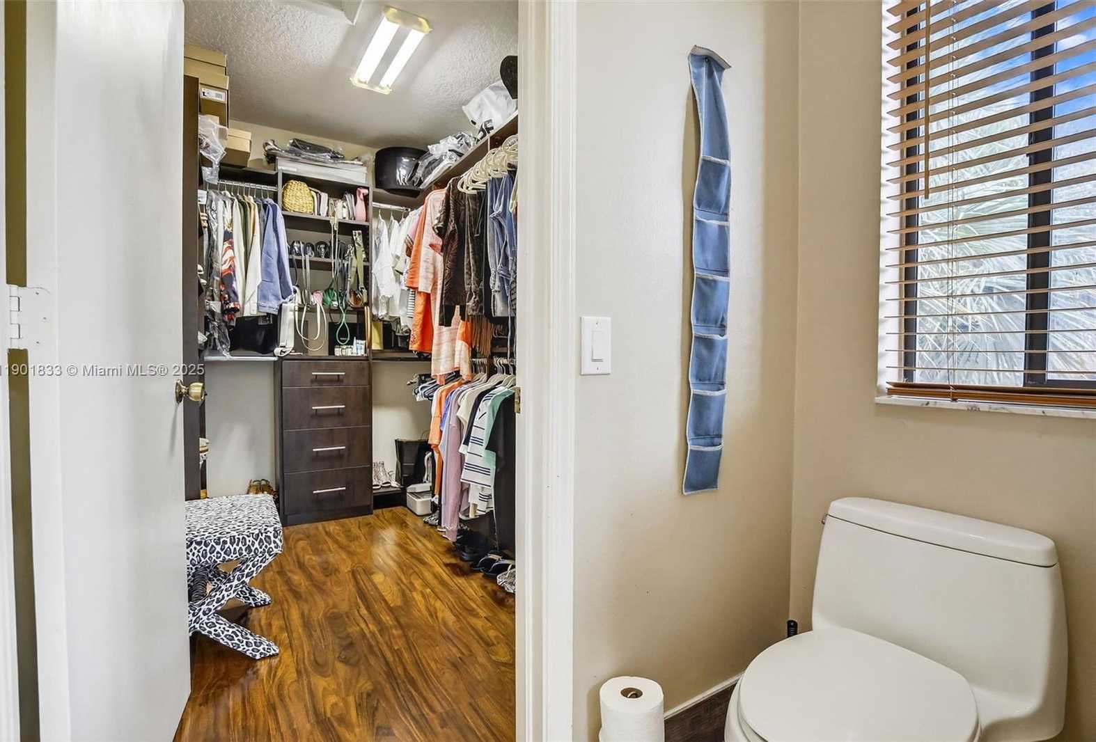 Small Image of 1002 NORTH WEST 105TH AVE #D-121, Plantation Number 23