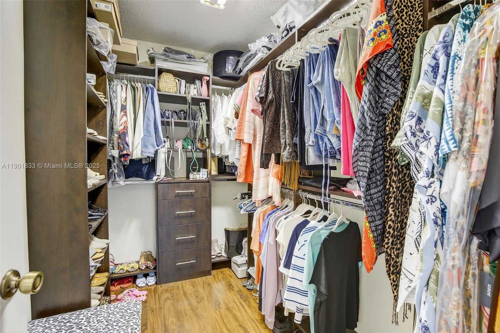 Small Image of 1002 NORTH WEST 105TH AVE #D-121, Plantation Number 24