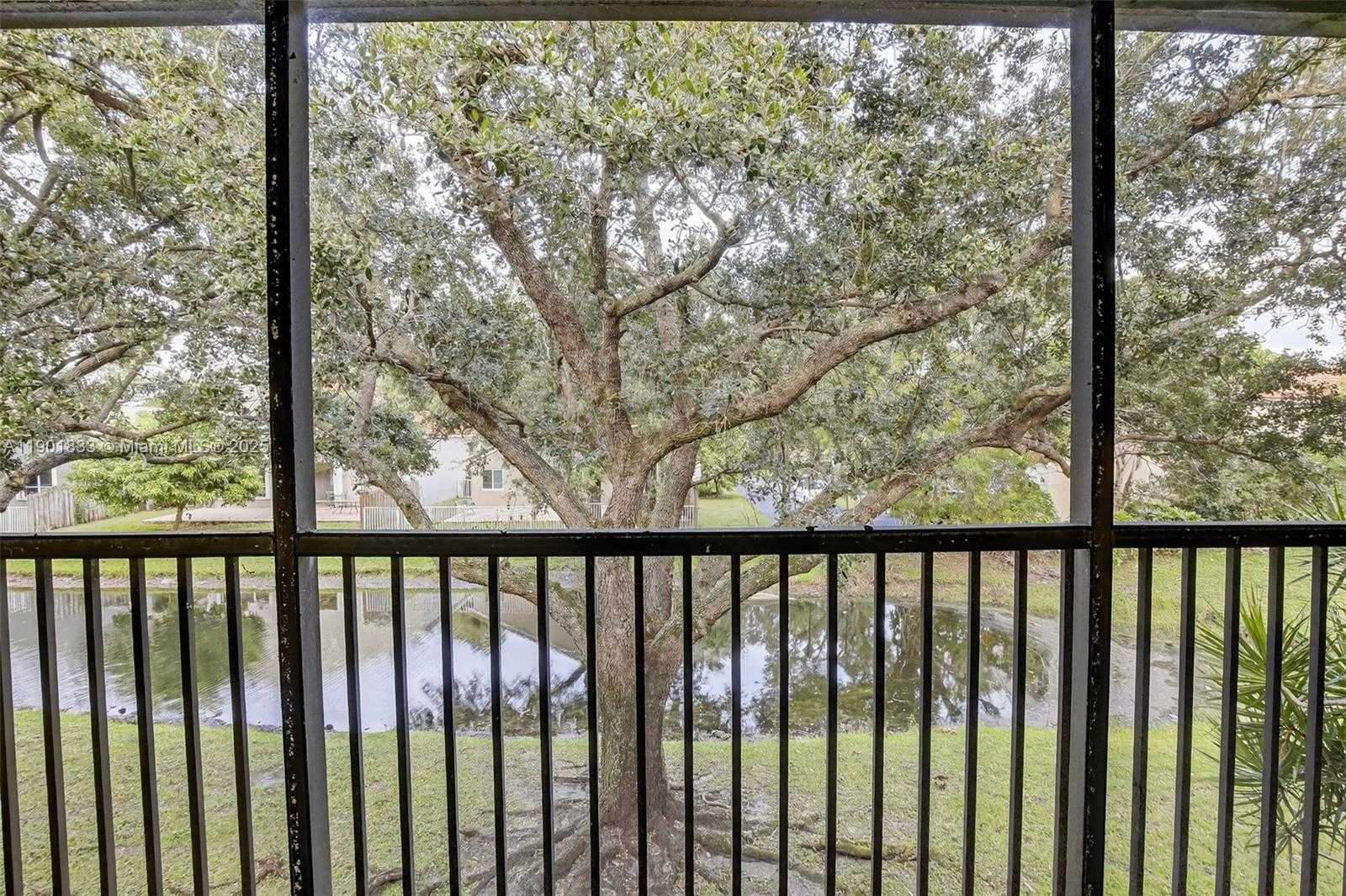 Small Image of 1002 NORTH WEST 105TH AVE #D-121, Plantation Number 39