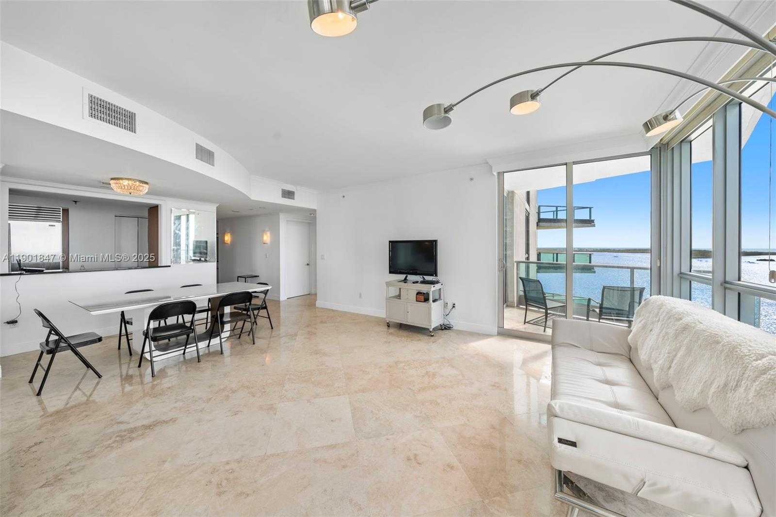 Small Image of 1331 BRICKELL BAY DR #1908, Miami Number 5