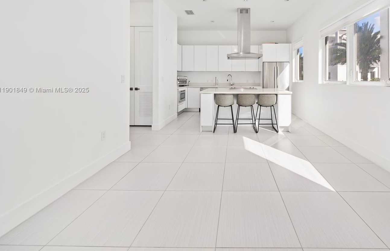 Small Image of 9153 NORTH WEST 33RD ST, Doral Number 11