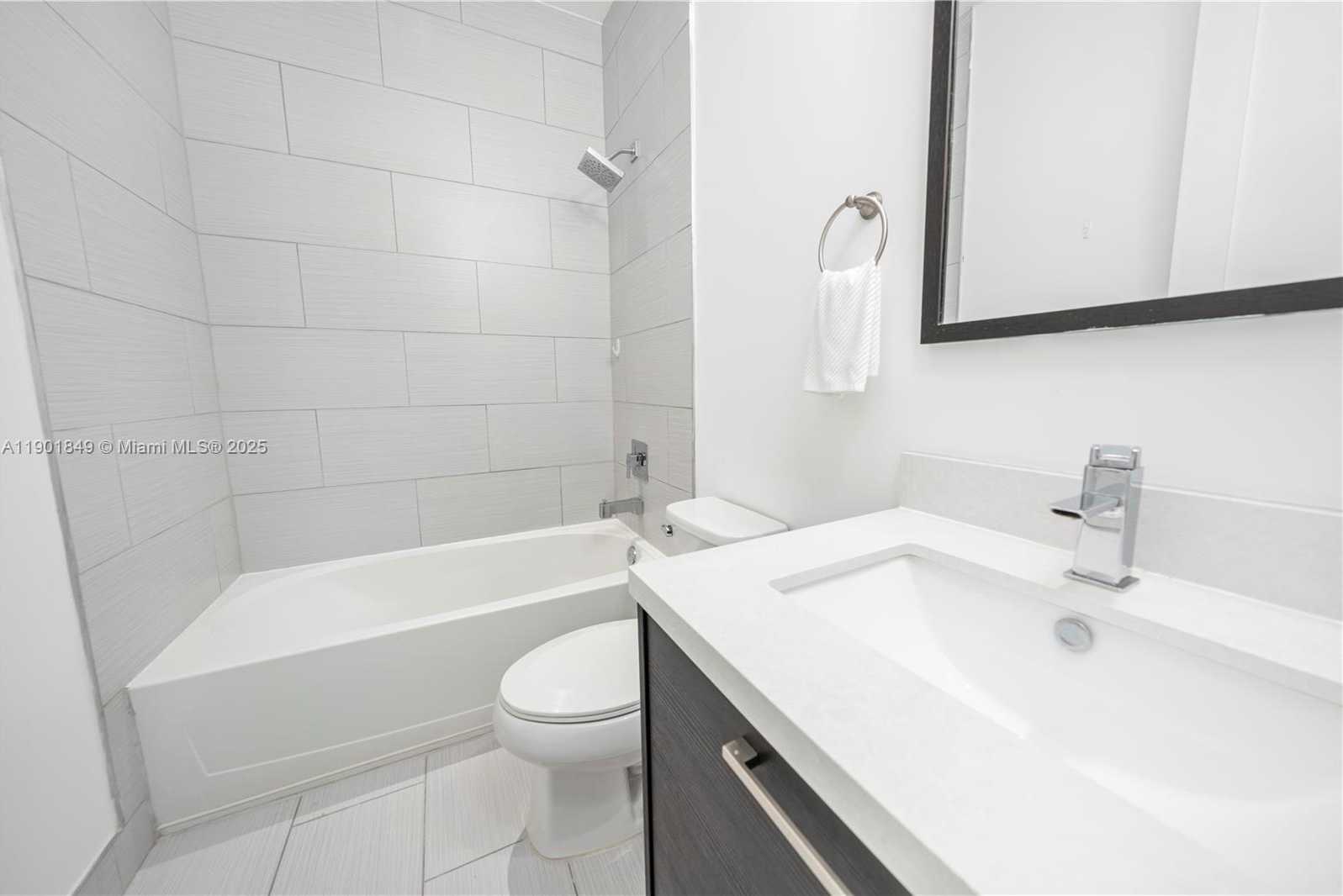 Small Image of 9153 NORTH WEST 33RD ST, Doral Number 20