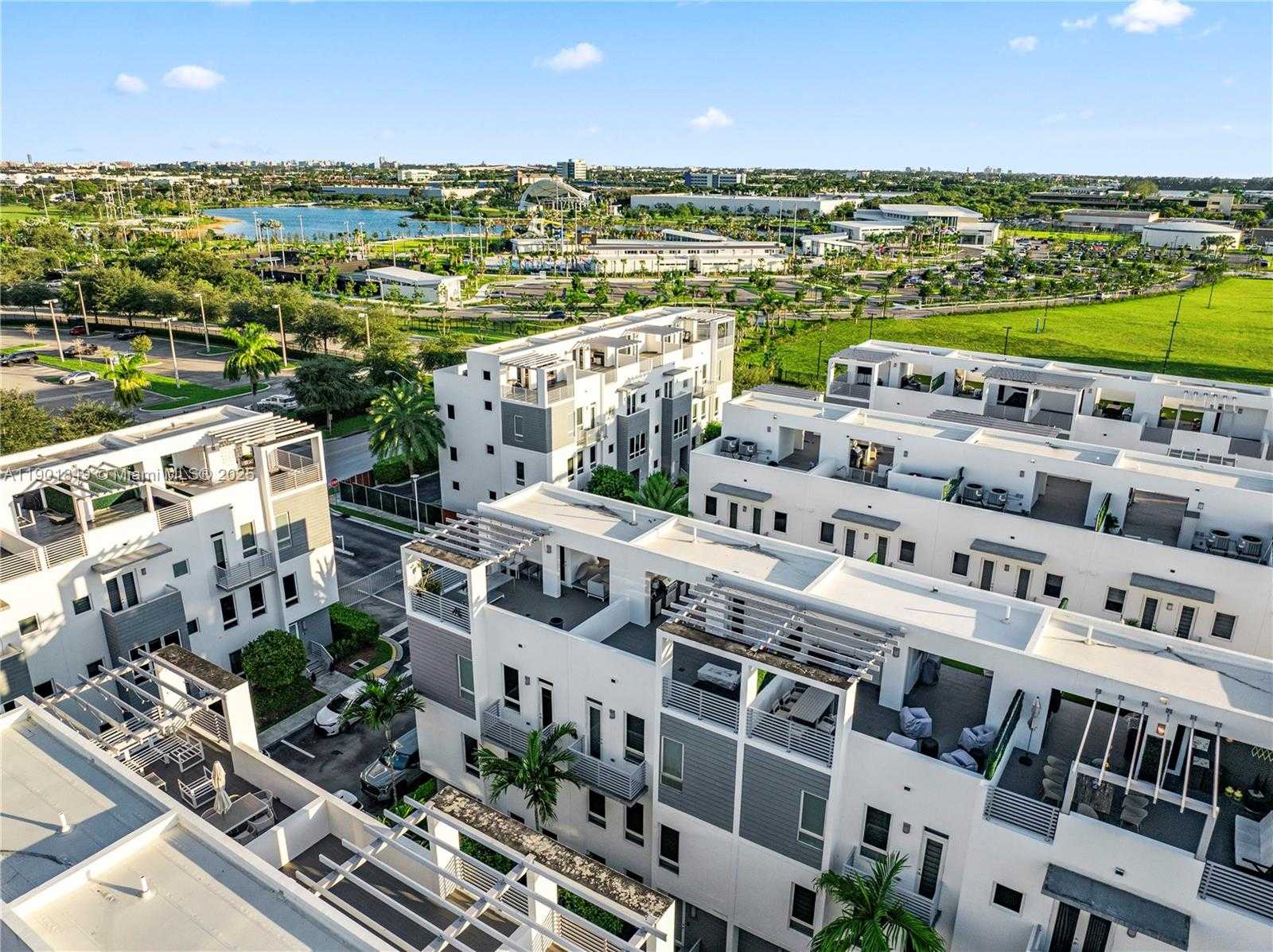 Small Image of 9153 NORTH WEST 33RD ST, Doral Number 33