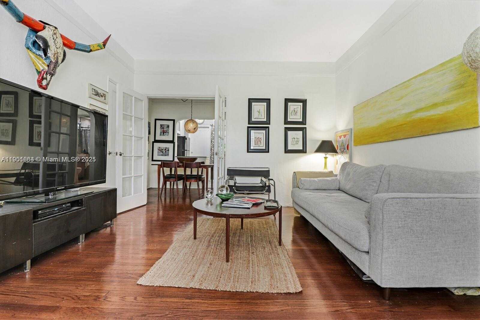 Small Image of 1250 DREXEL AVE #7, Miami Beach Number 2