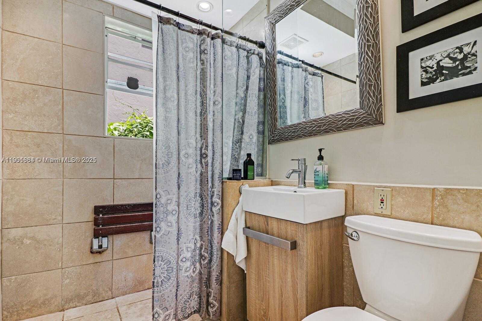 Small Image of 1250 DREXEL AVE #7, Miami Beach Number 20