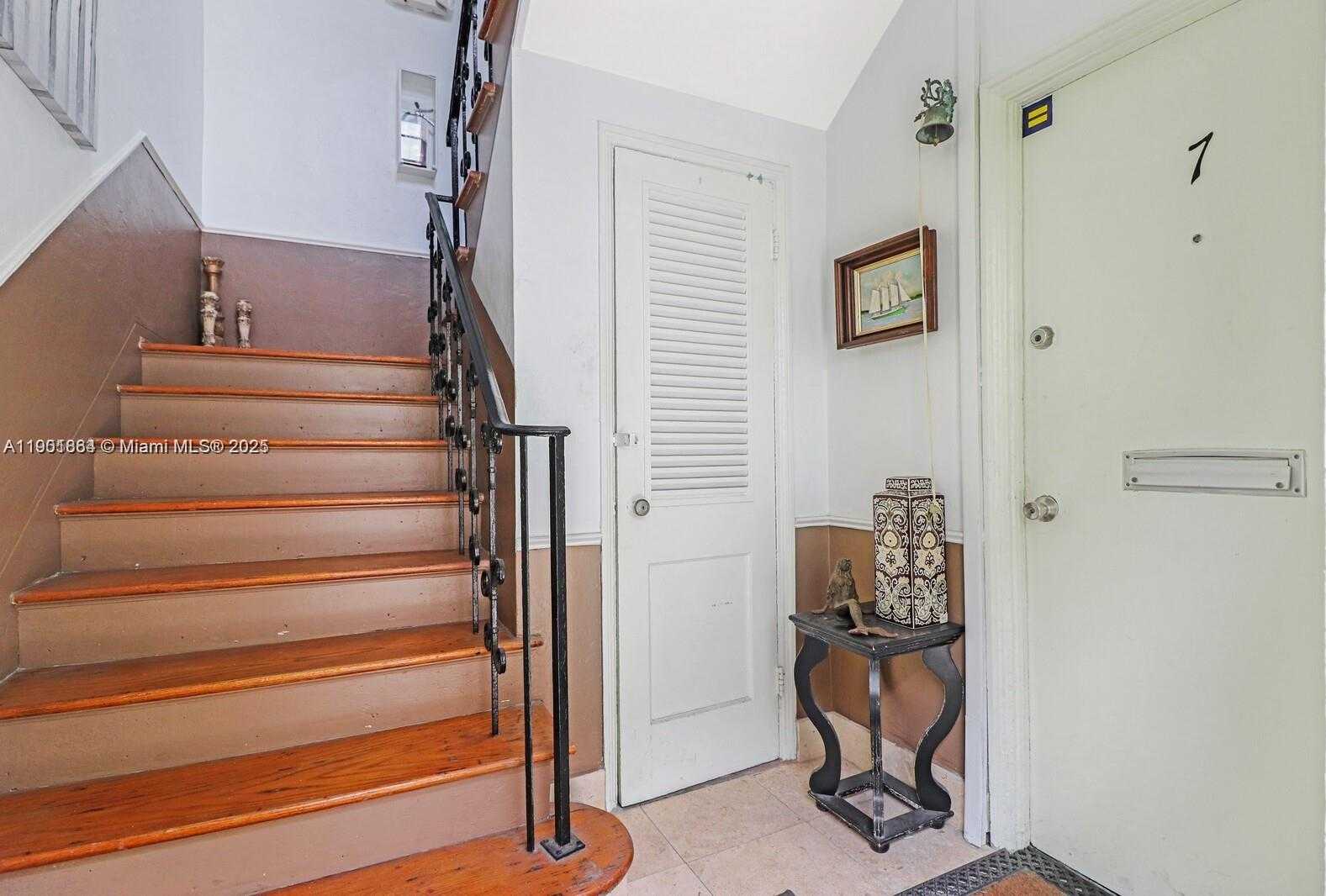 Small Image of 1250 DREXEL AVE #7, Miami Beach Number 25