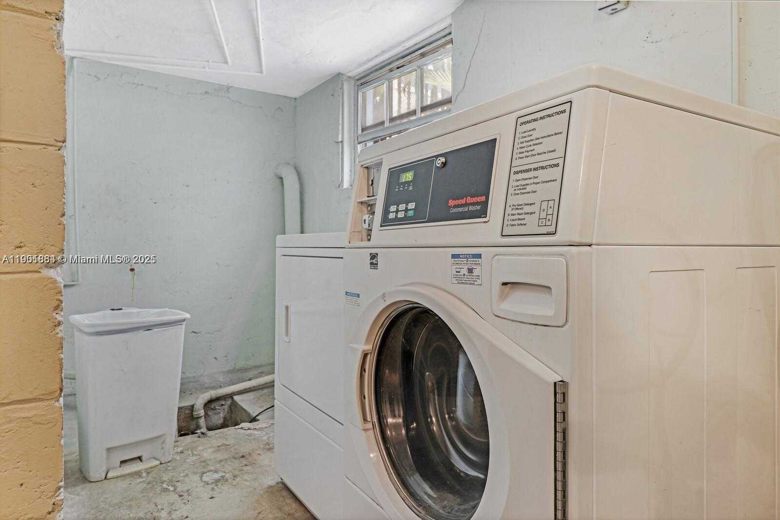 Small Image of 1250 DREXEL AVE #7, Miami Beach Number 26