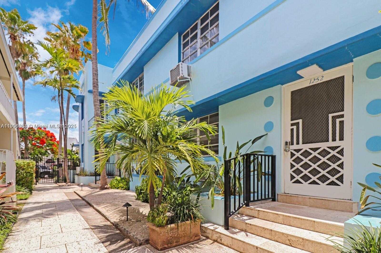 Small Image of 1250 DREXEL AVE #7, Miami Beach Number 29