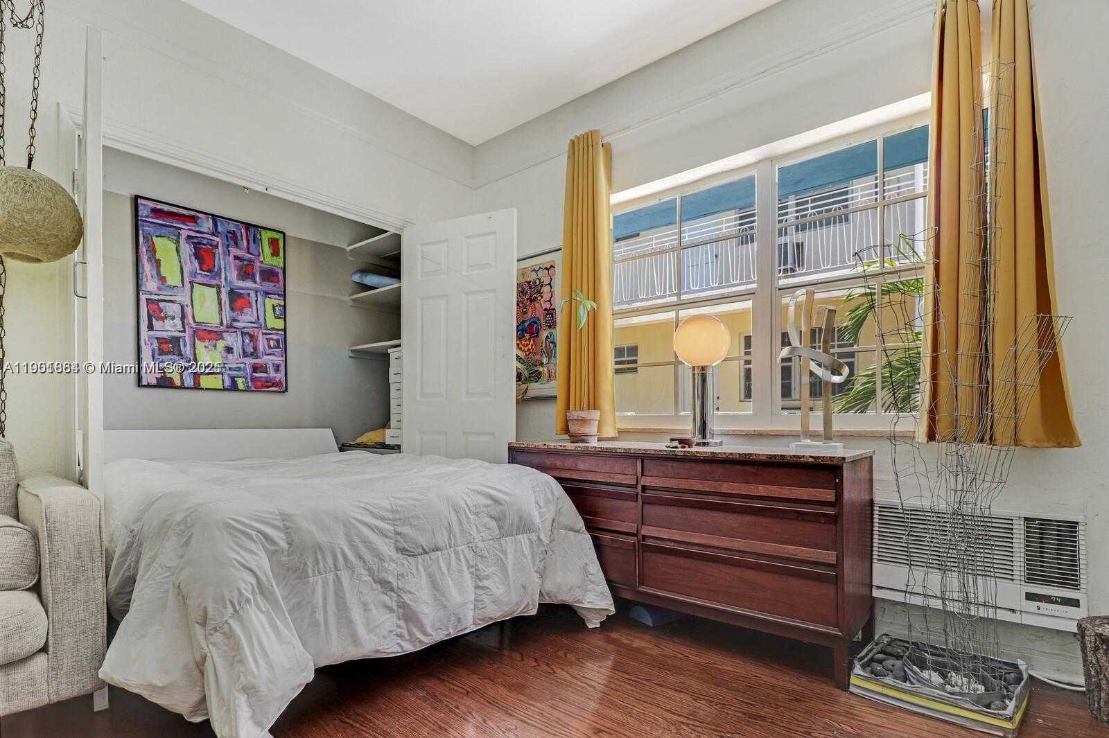 Small Image of 1250 DREXEL AVE #7, Miami Beach Number 5