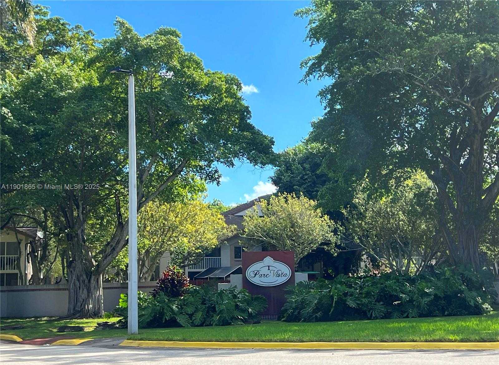 Small Image of 14015 SOUTH WEST 91ST TER #14015, Miami Number 20