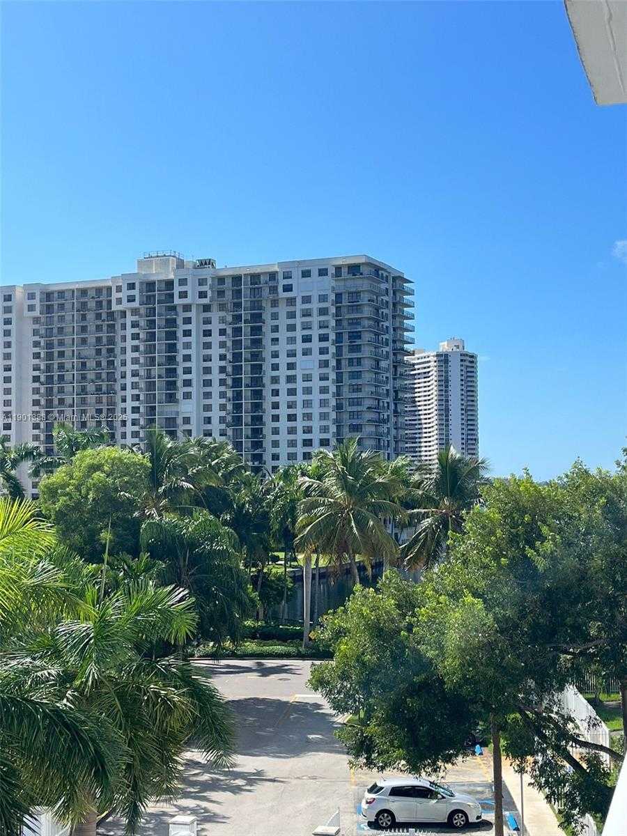 Small Image of 2851 NORTH EAST 183RD ST #405E, Aventura Number 2