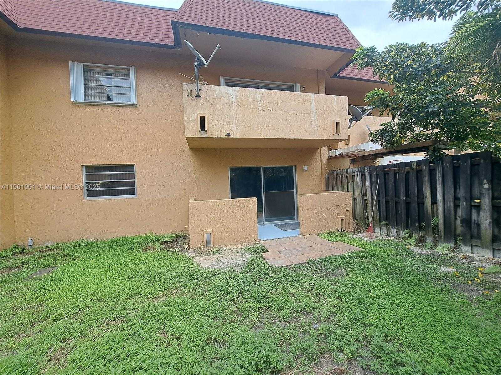 Small Image of 9954 SOUTH WEST 88TH ST #212-2, Miami Number 21