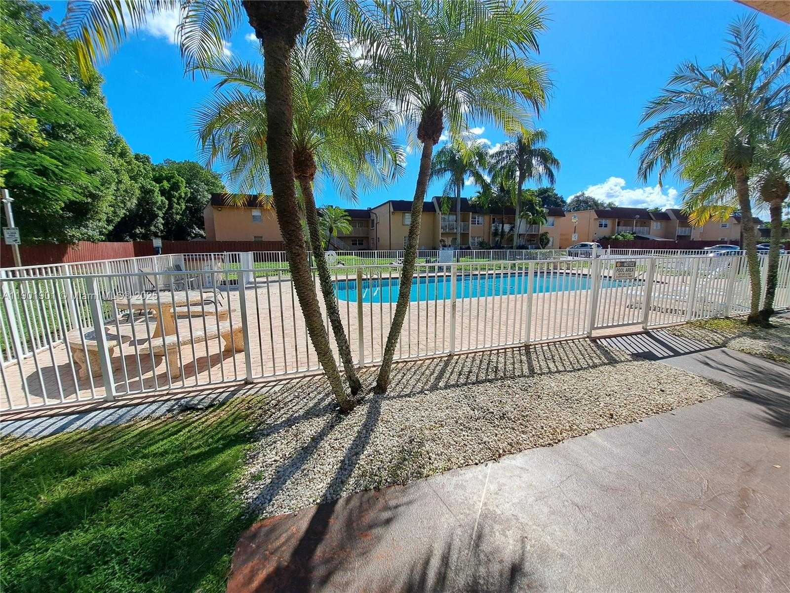 Small Image of 9954 SOUTH WEST 88TH ST #212-2, Miami Number 24