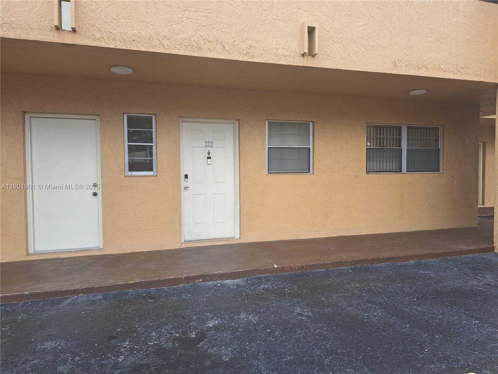 Small Image of 9954 SOUTH WEST 88TH ST #212-2, Miami Number 3