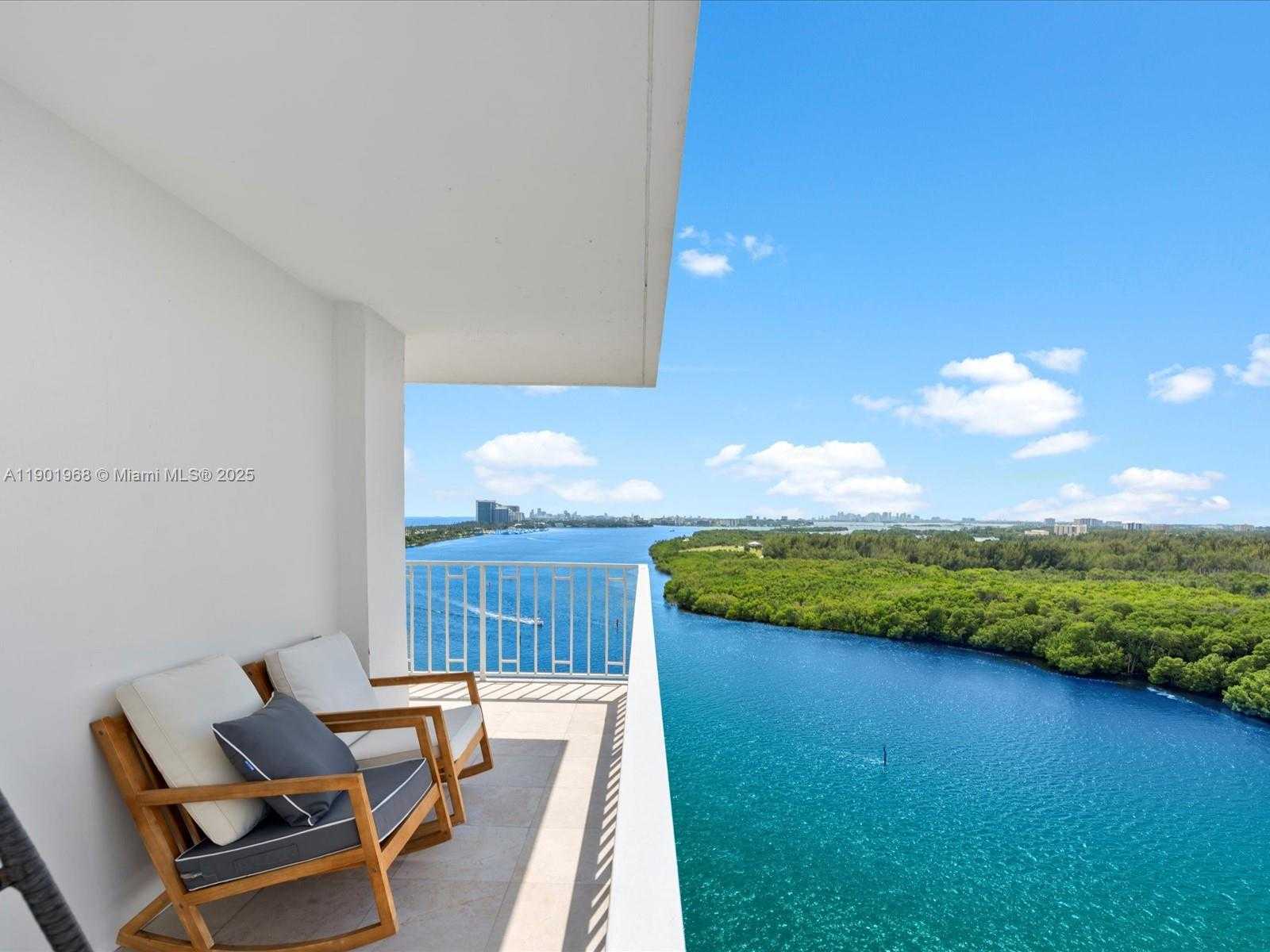 Small Image of 500 BAYVIEW DR #1722, Sunny Isles Beach Number 15