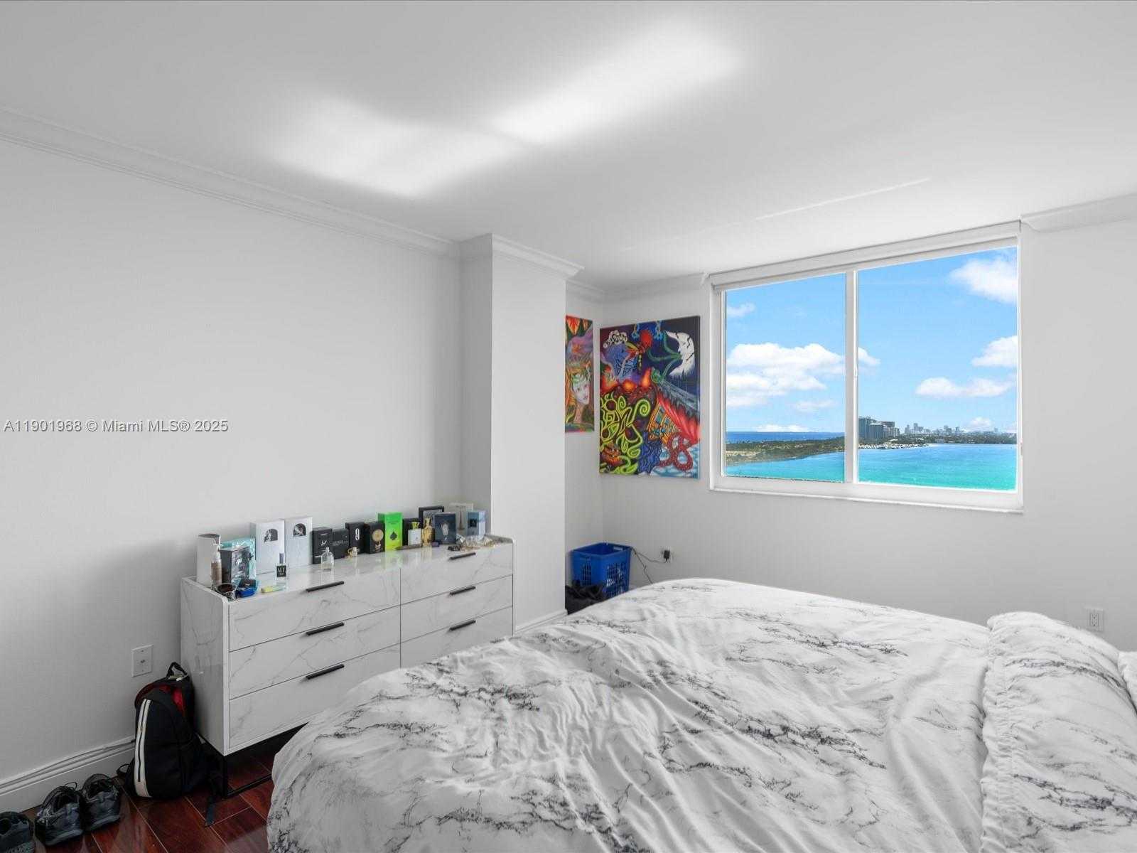 Small Image of 500 BAYVIEW DR #1722, Sunny Isles Beach Number 29