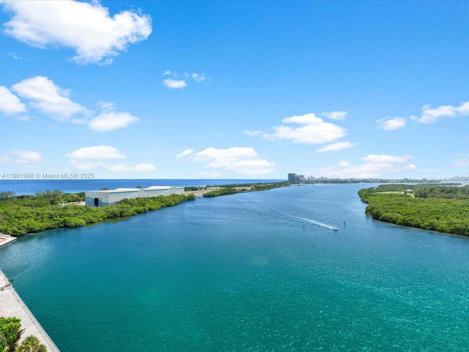 Small Image of 500 BAYVIEW DR #1722, Sunny Isles Beach Number 38