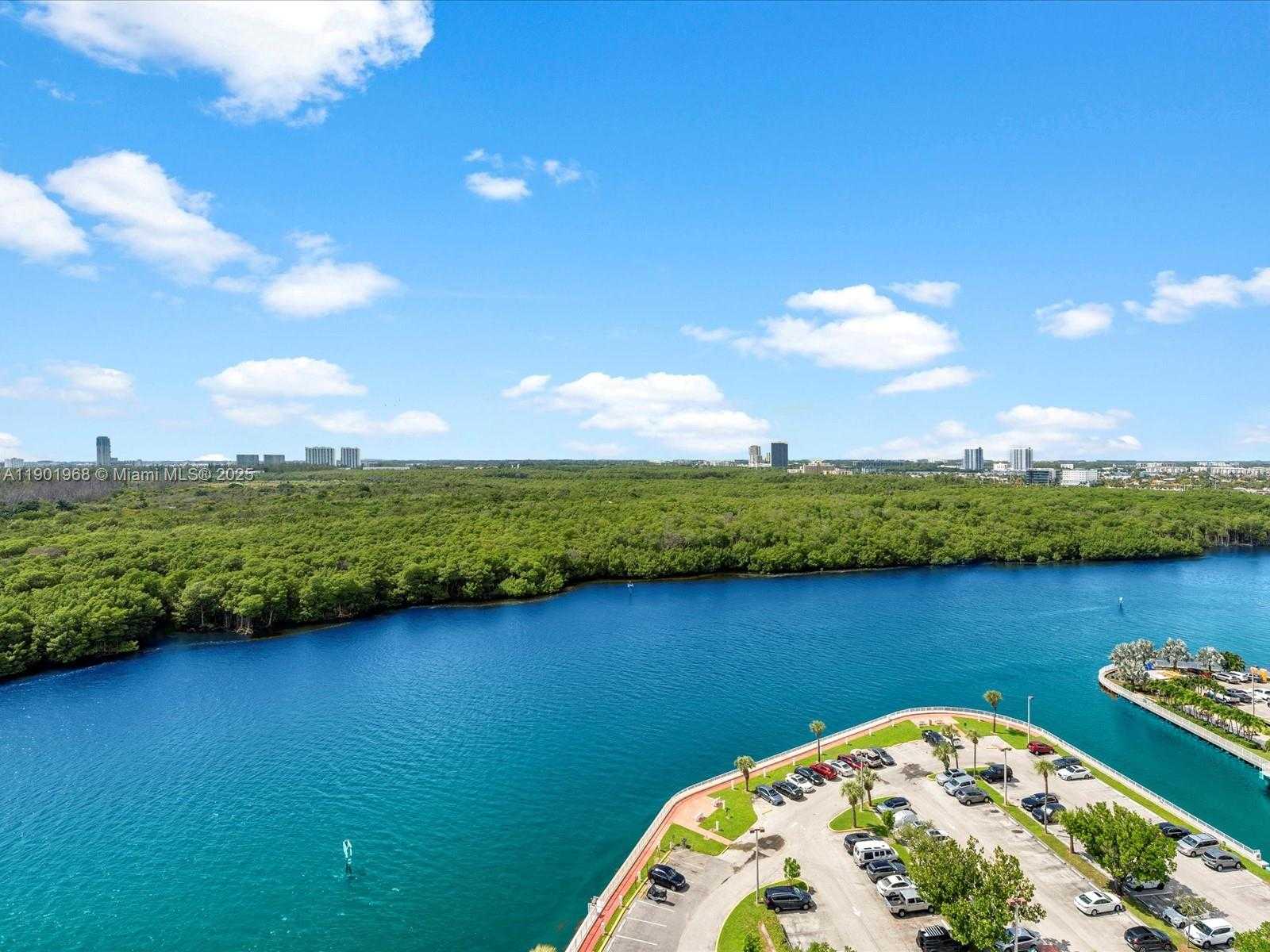 Small Image of 500 BAYVIEW DR #1722, Sunny Isles Beach Number 40