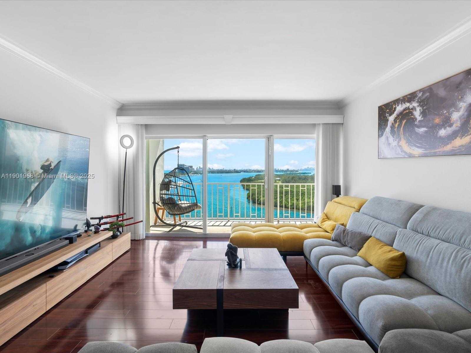 Small Image of 500 BAYVIEW DR #1722, Sunny Isles Beach Number 8