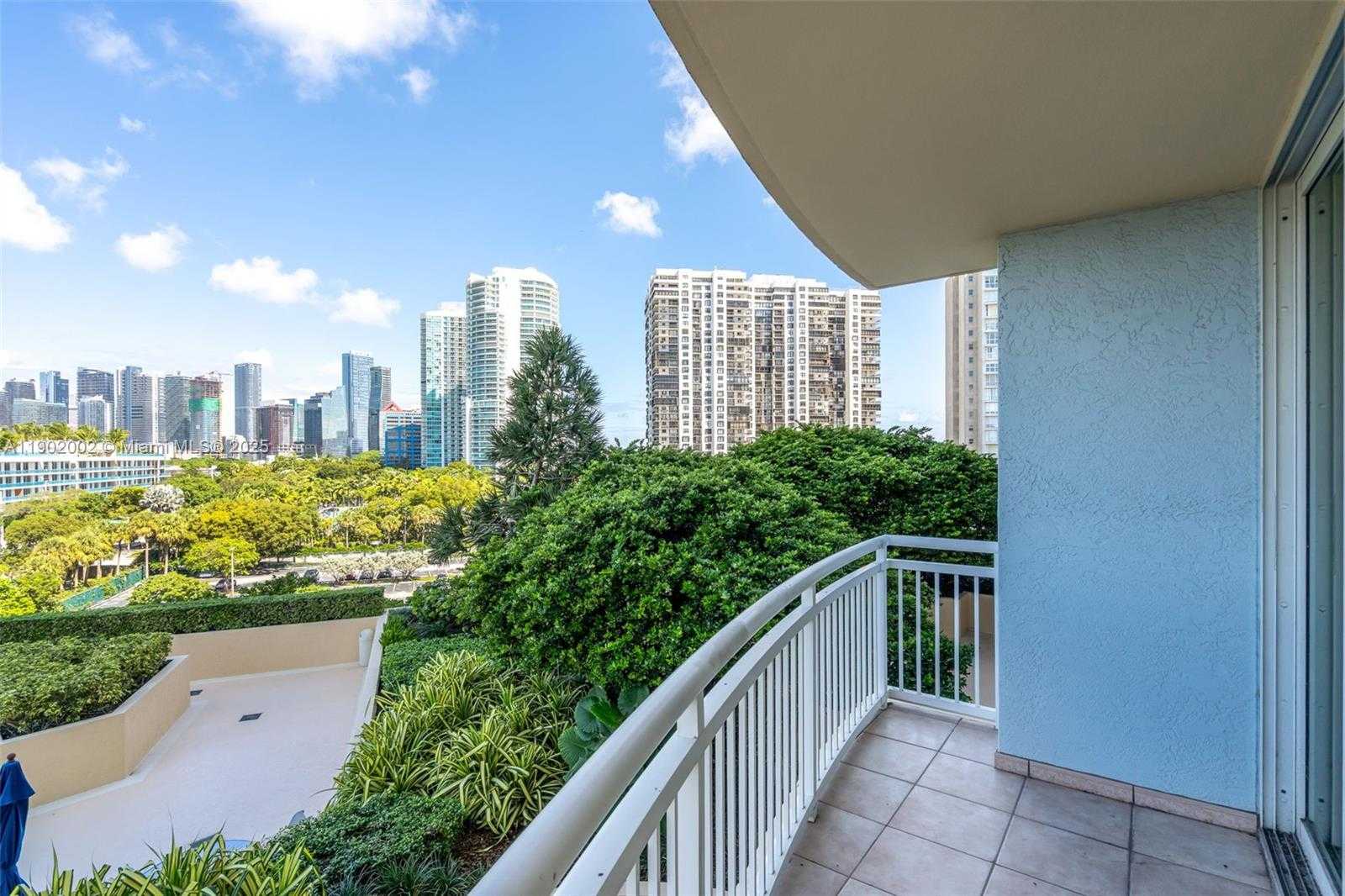 Small Image of 2475 BRICKELL AVE #703, Miami Number 2