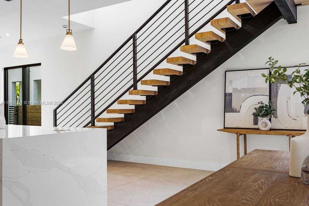 Small Image of 308 NORTH EAST 14TH AVE, Fort Lauderdale Number 13