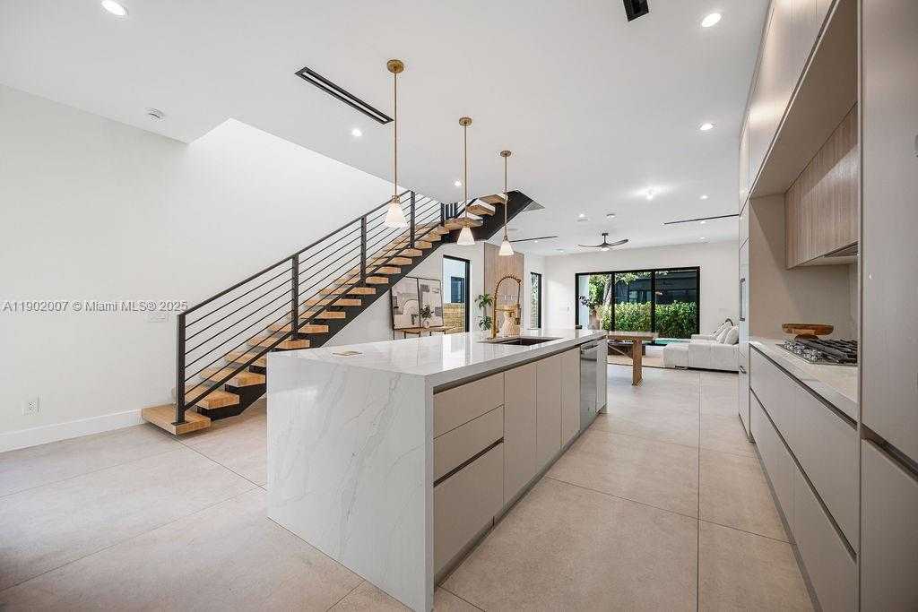 Small Image of 308 NORTH EAST 14TH AVE, Fort Lauderdale Number 16