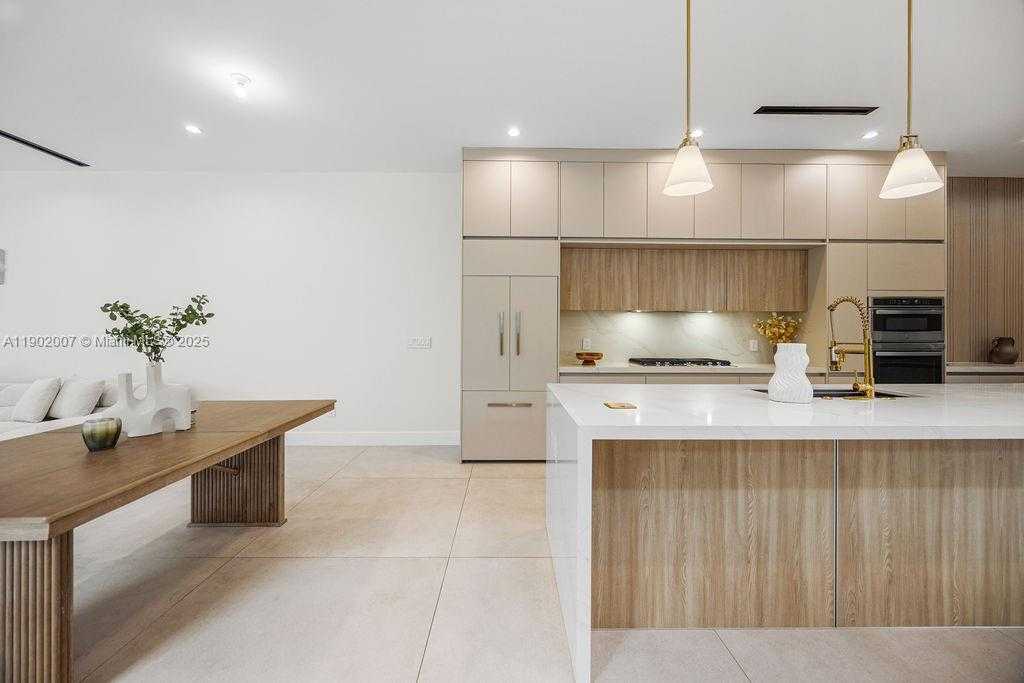 Small Image of 308 NORTH EAST 14TH AVE, Fort Lauderdale Number 24