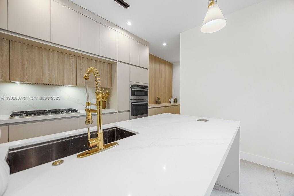 Small Image of 308 NORTH EAST 14TH AVE, Fort Lauderdale Number 28