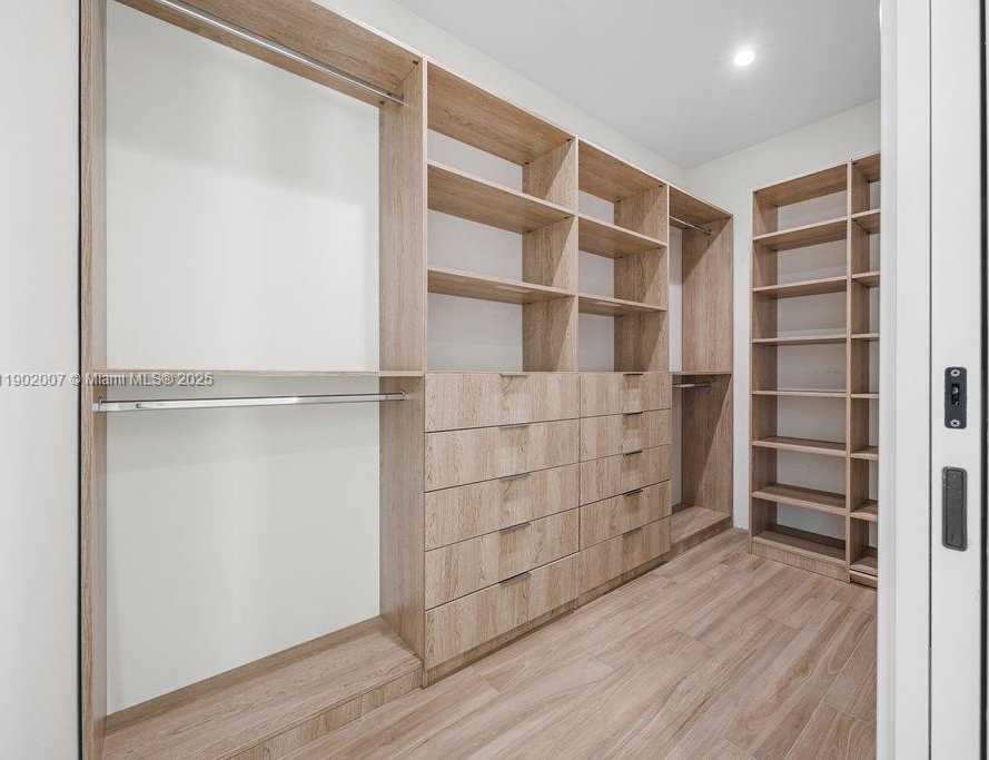 Small Image of 308 NORTH EAST 14TH AVE, Fort Lauderdale Number 39