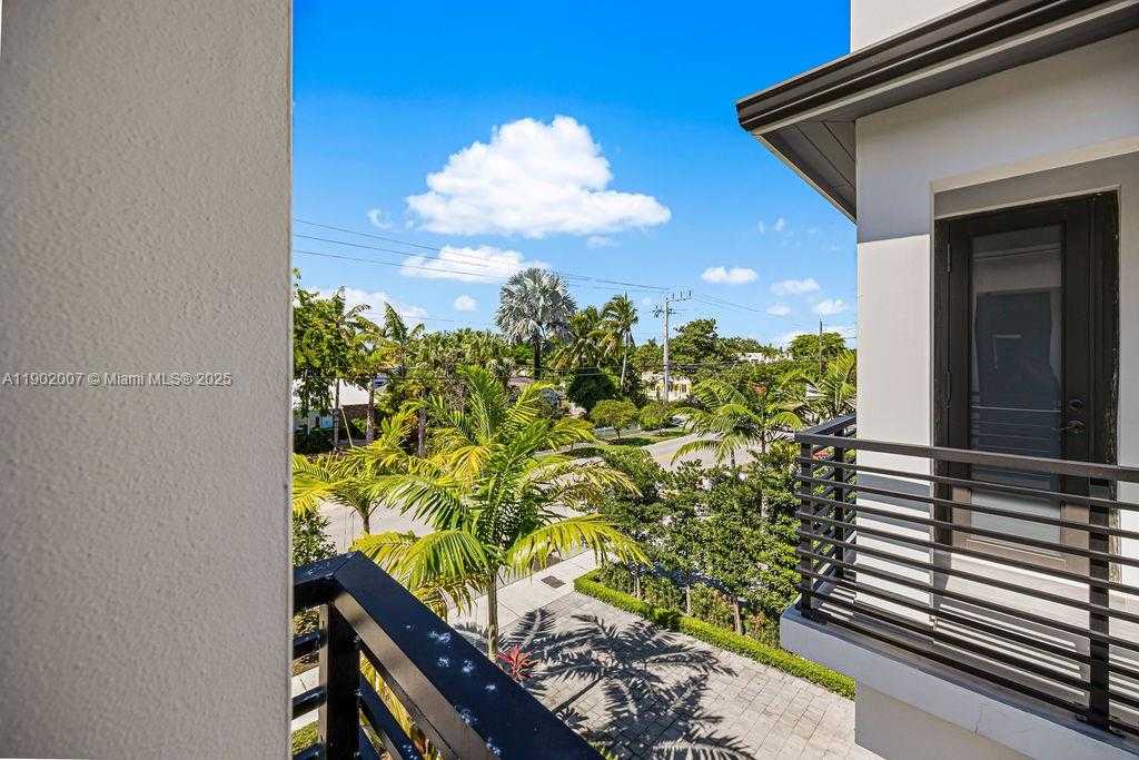 Small Image of 308 NORTH EAST 14TH AVE, Fort Lauderdale Number 45