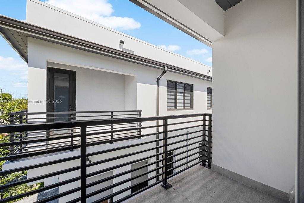 Small Image of 308 NORTH EAST 14TH AVE, Fort Lauderdale Number 47