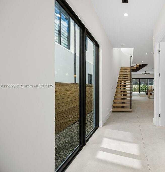 Small Image of 308 NORTH EAST 14TH AVE, Fort Lauderdale Number 6