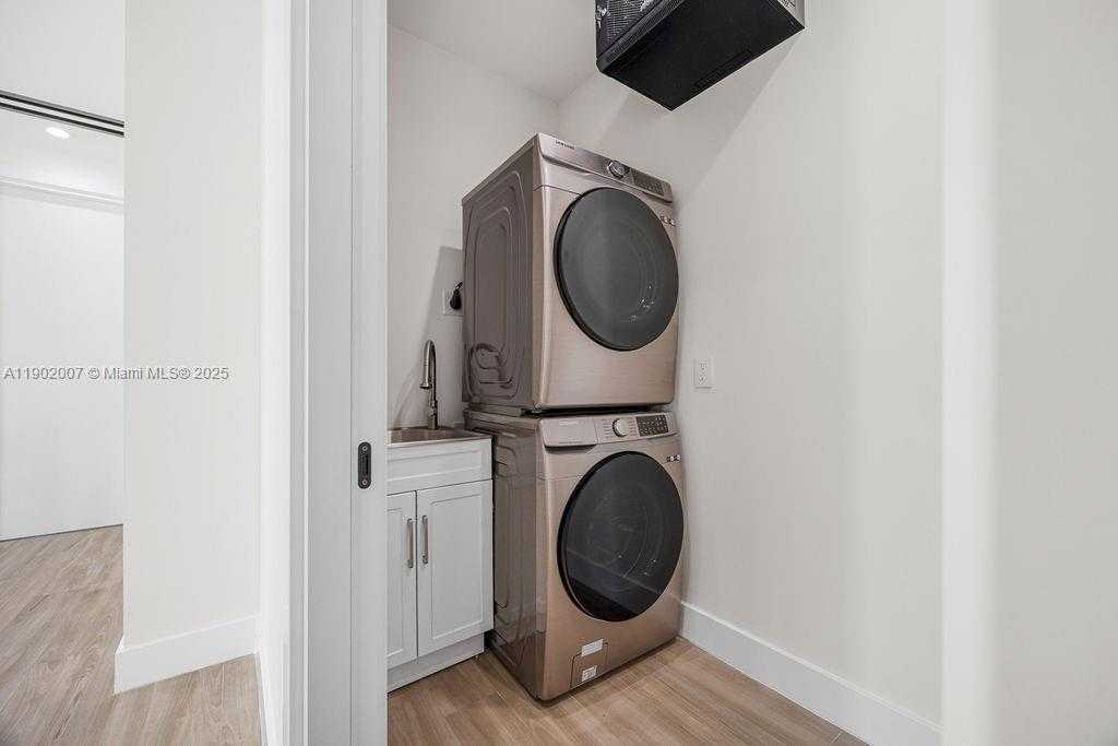 Small Image of 308 NORTH EAST 14TH AVE, Fort Lauderdale Number 60