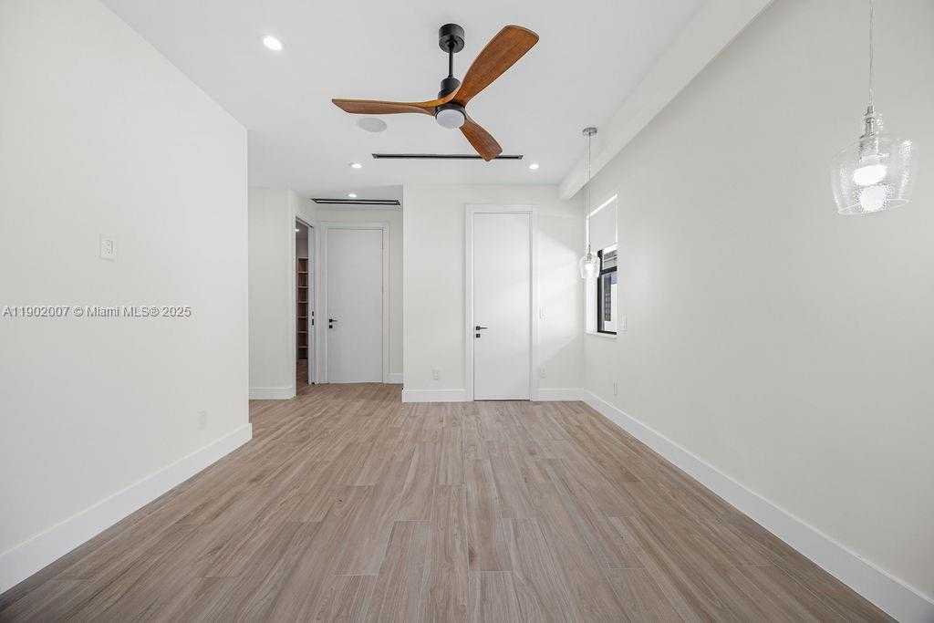 Small Image of 308 NORTH EAST 14TH AVE, Fort Lauderdale Number 64