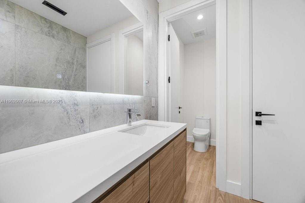 Small Image of 308 NORTH EAST 14TH AVE, Fort Lauderdale Number 65