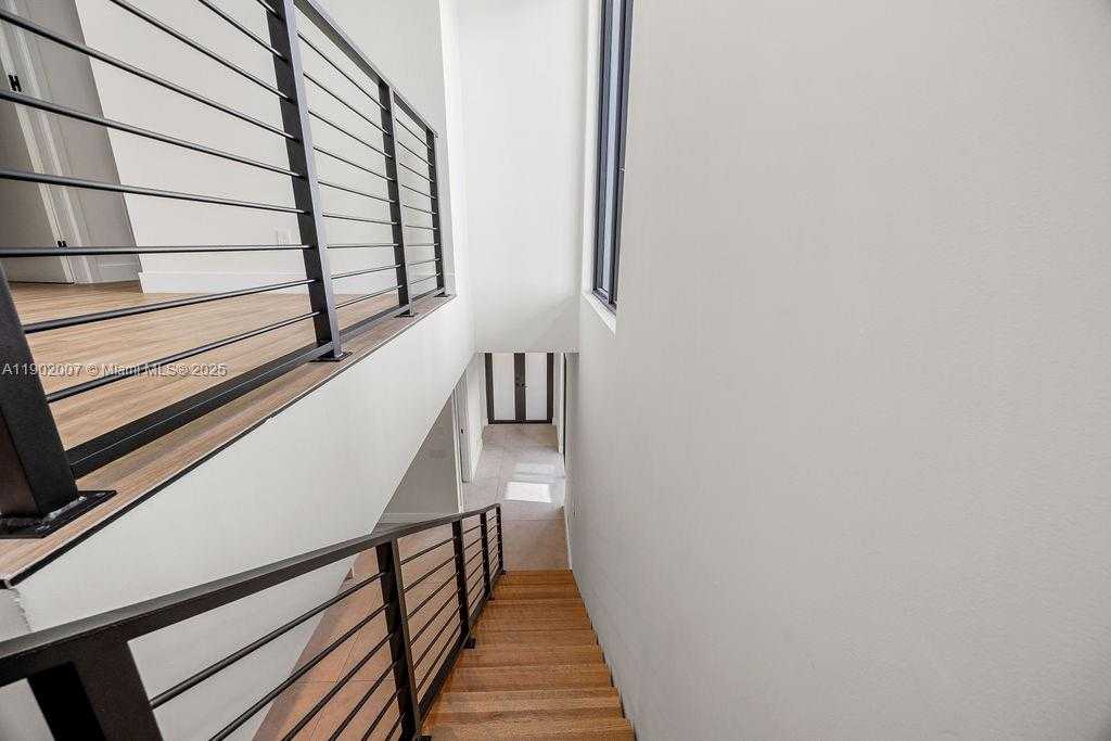 Small Image of 308 NORTH EAST 14TH AVE, Fort Lauderdale Number 68