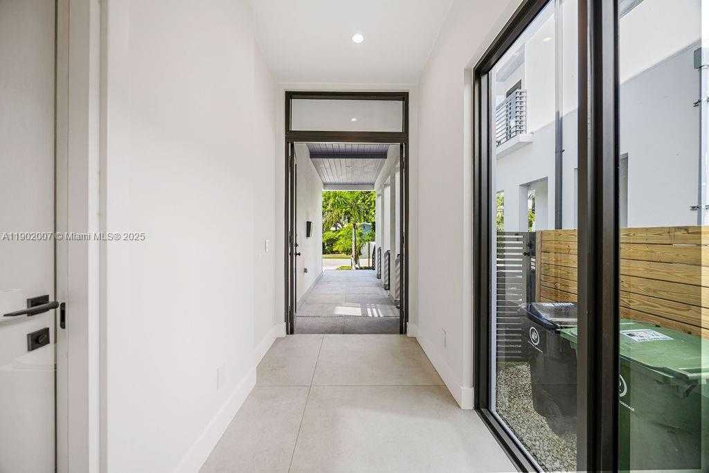 Small Image of 308 NORTH EAST 14TH AVE, Fort Lauderdale Number 73