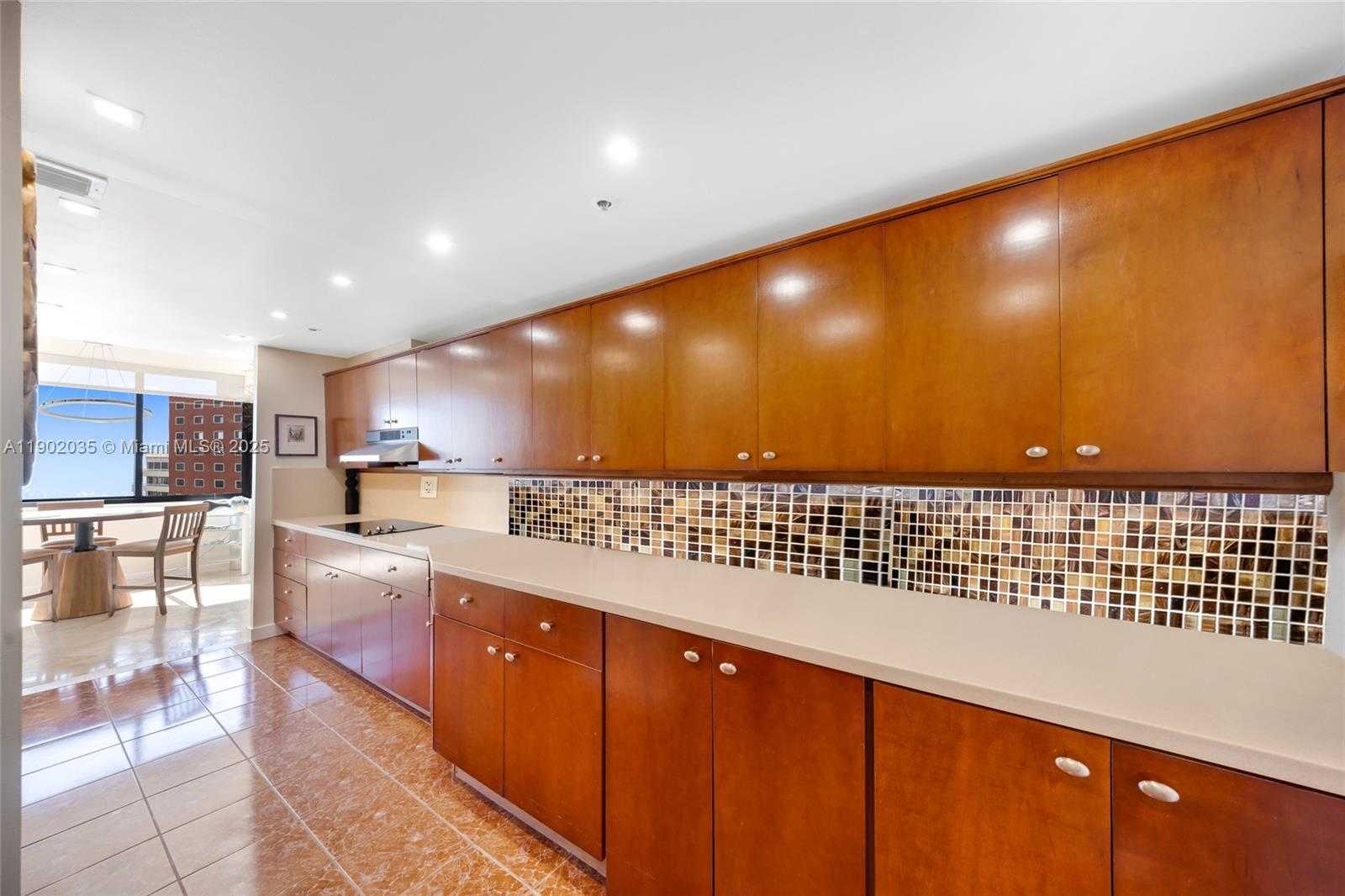 Small Image of 1581 BRICKELL AVE #2104, Miami Number 15