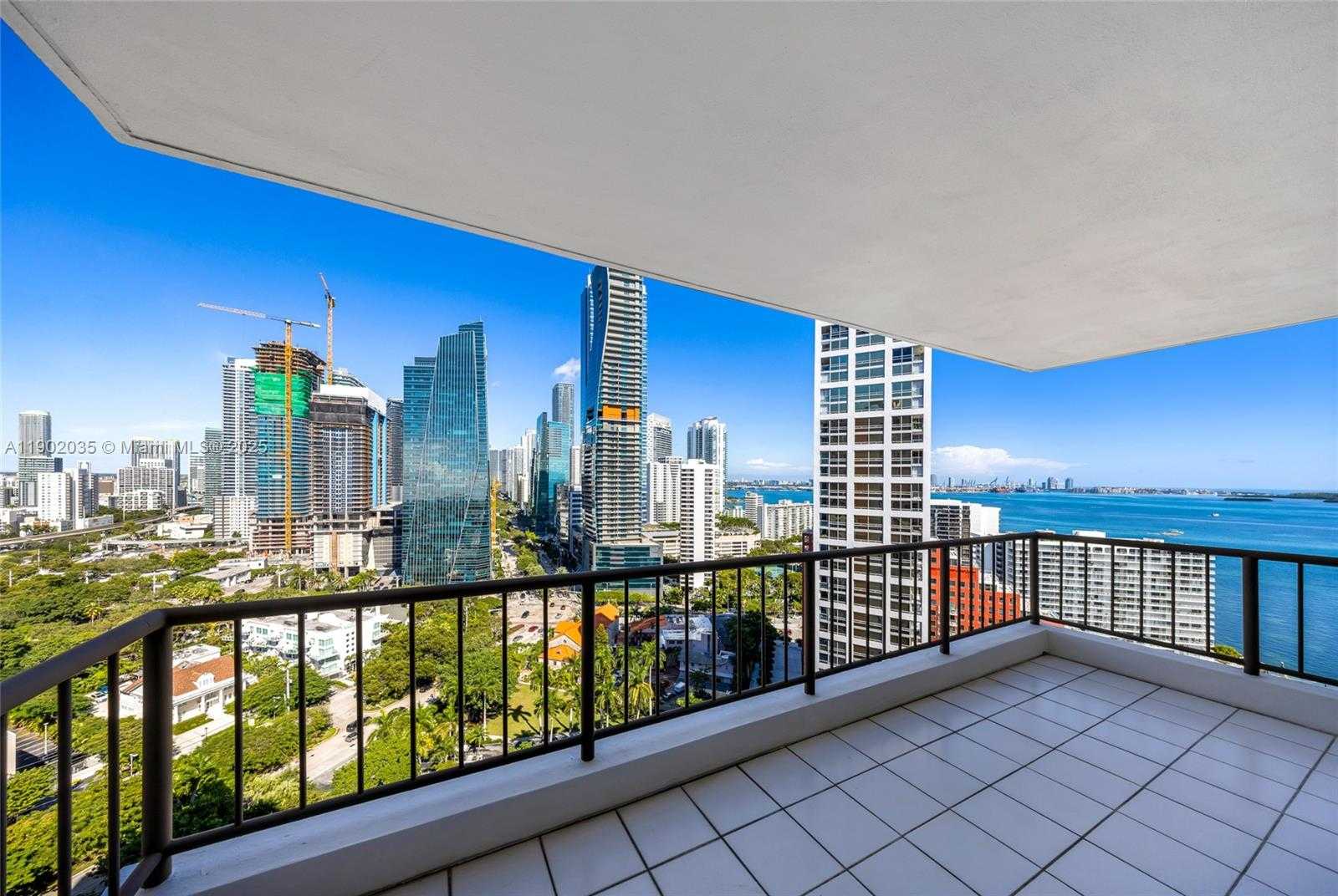Small Image of 1581 BRICKELL AVE #2104, Miami Number 22