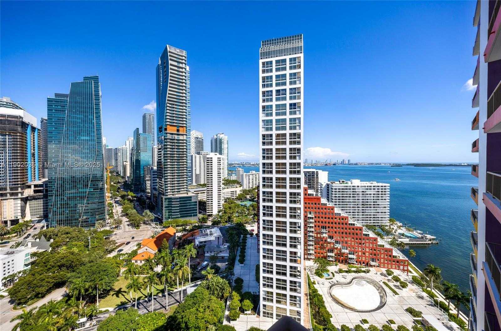 Small Image of 1581 BRICKELL AVE #2104, Miami Number 24
